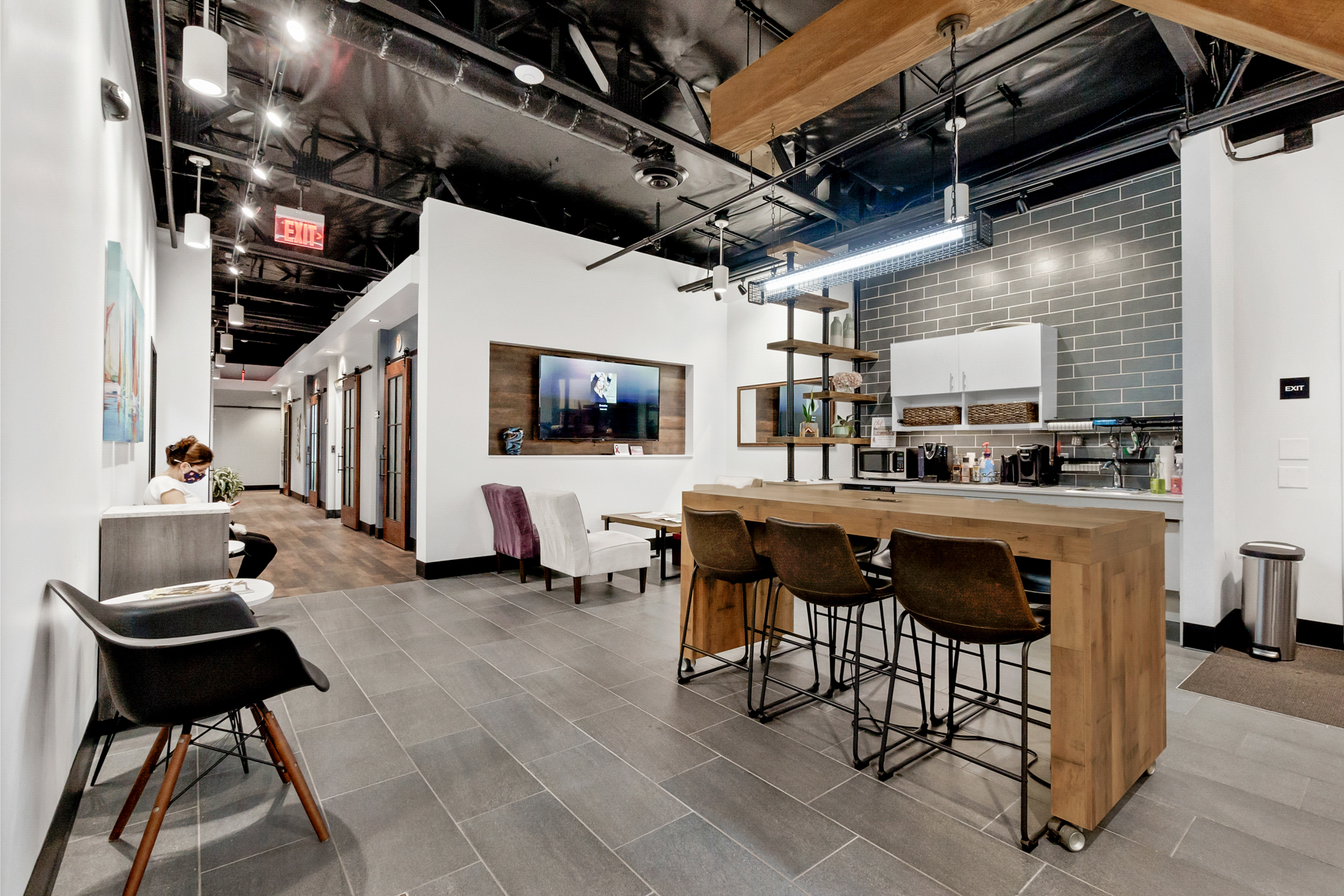 Barber Studio Rental