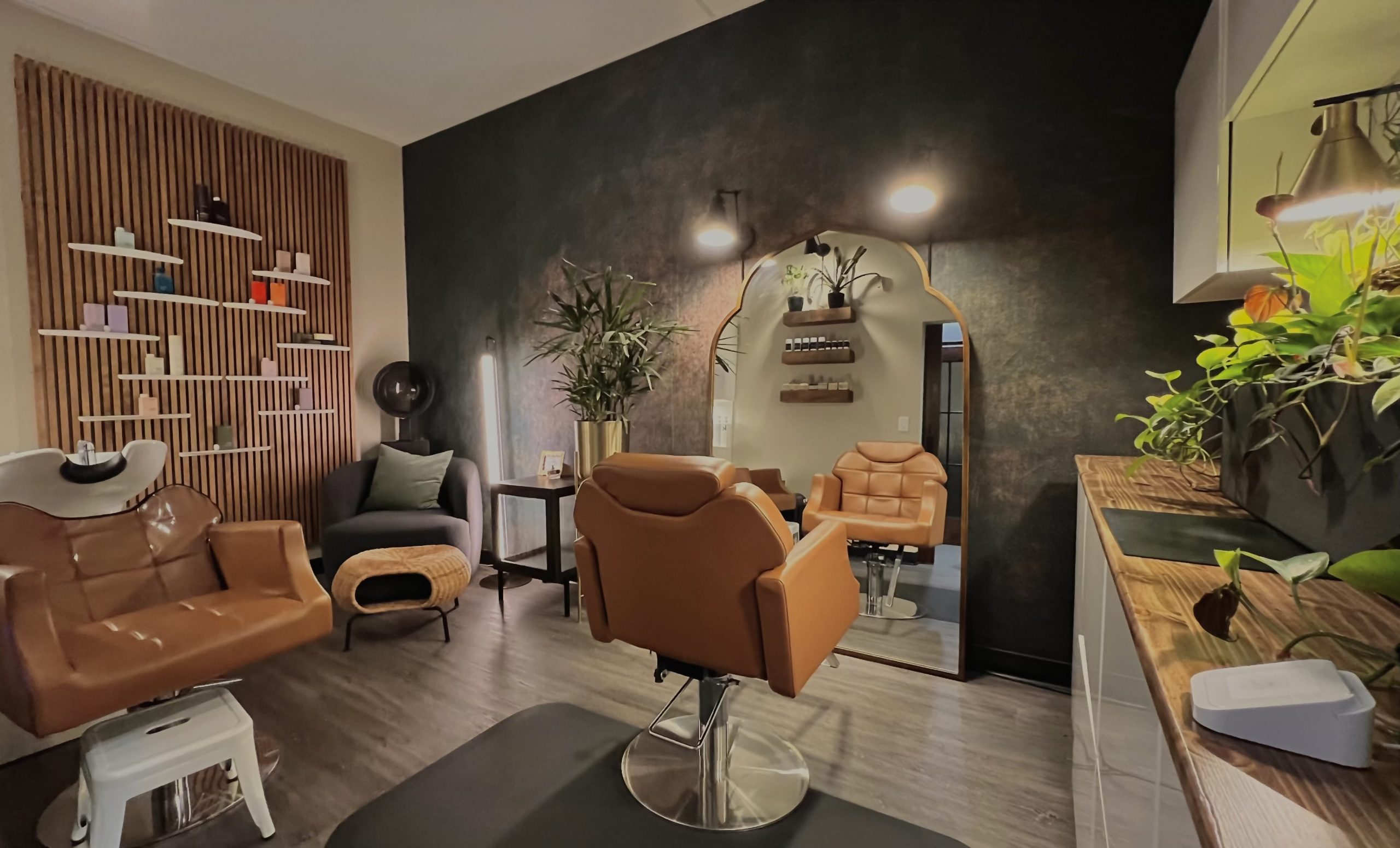 Salon Suite Franchise Purchase Price: A Breakdown