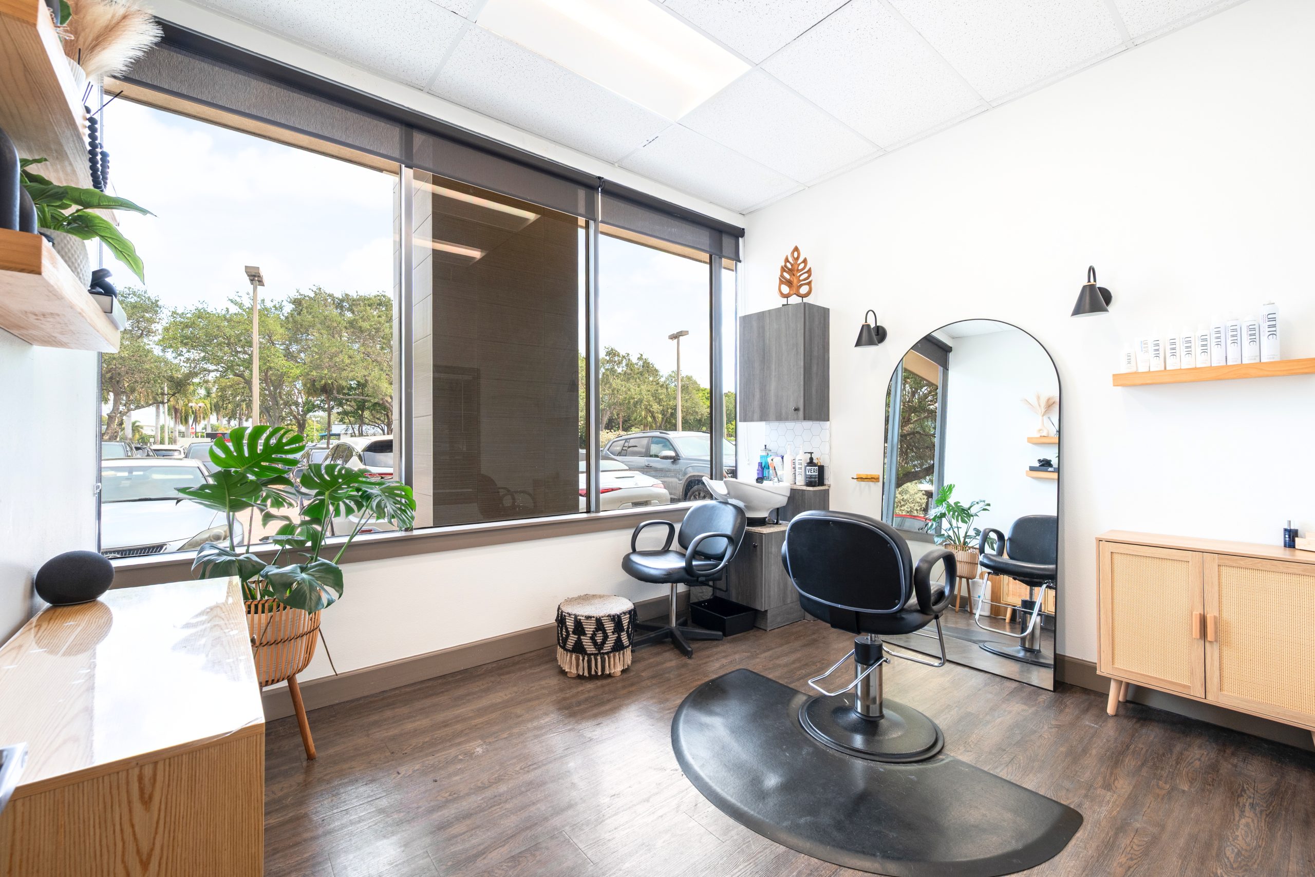 How to Find the Best Salon Suite Franchise in Florida